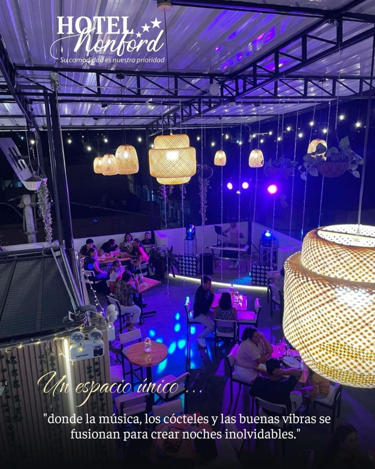 Hotel Konford Canete Imperial エクステリア 写真